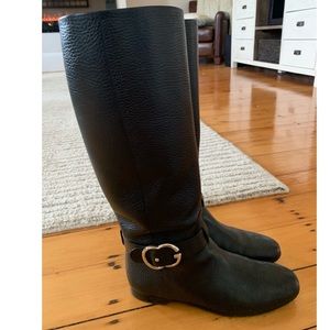 Gucci Black leather boots